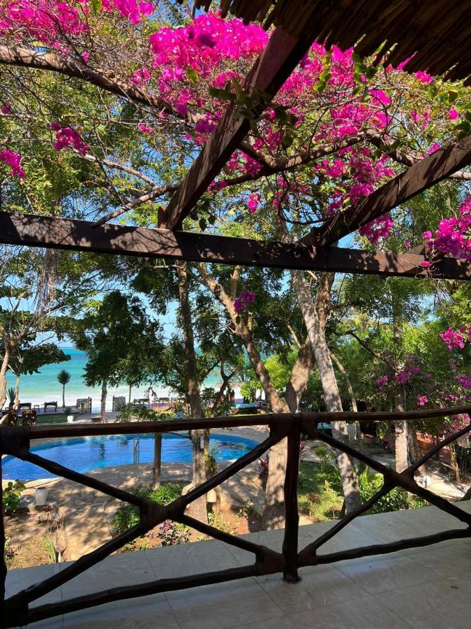 Stone Resort Kiwengwa  ภายนอก รูปภาพ