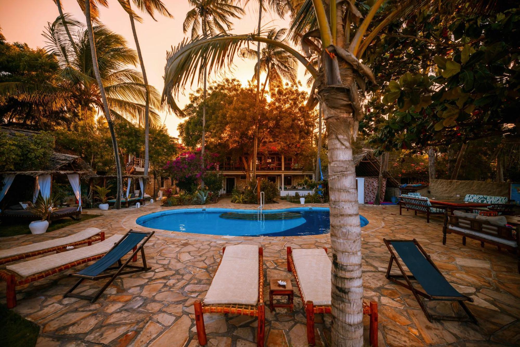 Stone Resort Kiwengwa  ภายนอก รูปภาพ