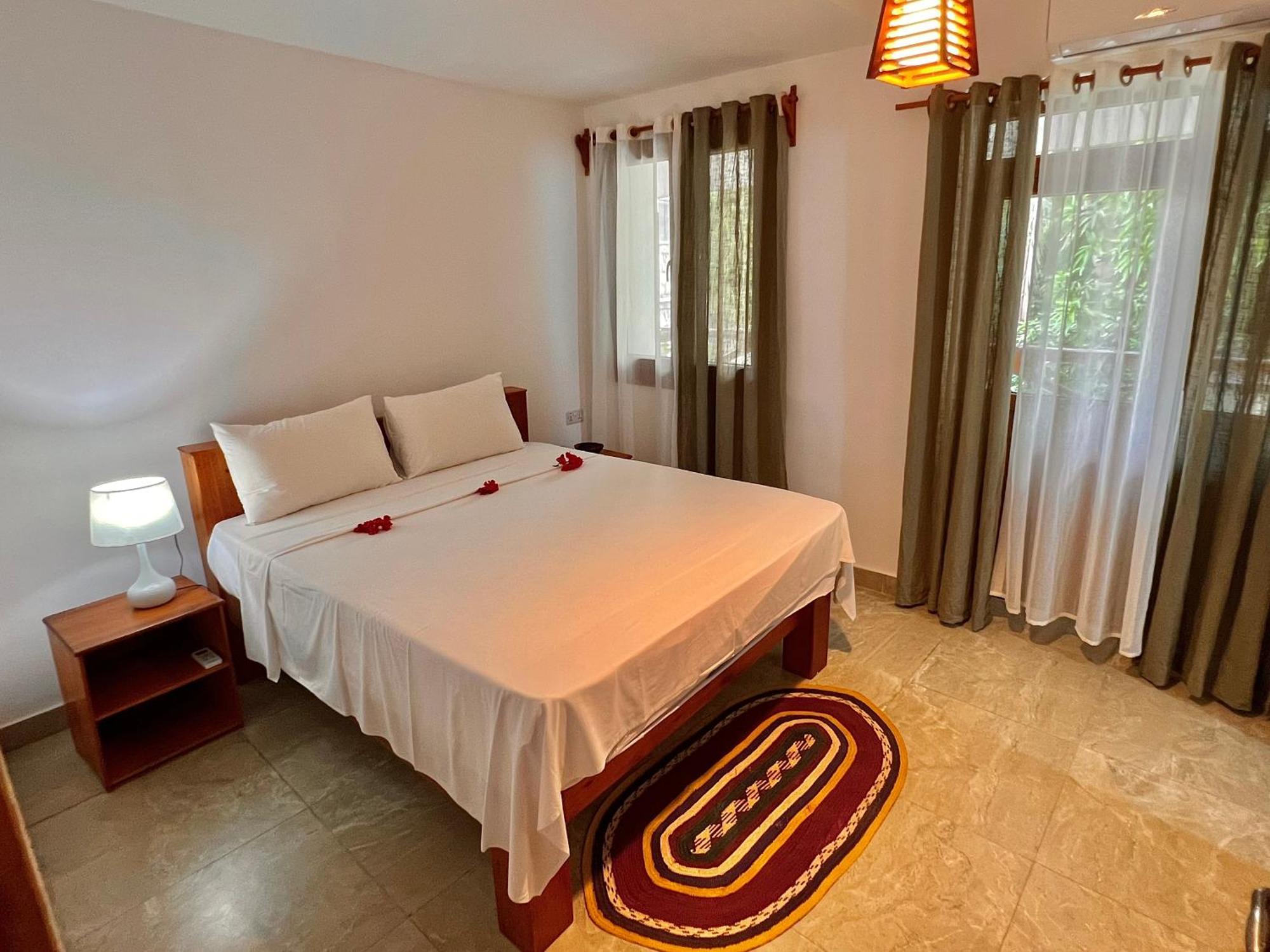 Stone Resort Kiwengwa  ภายนอก รูปภาพ