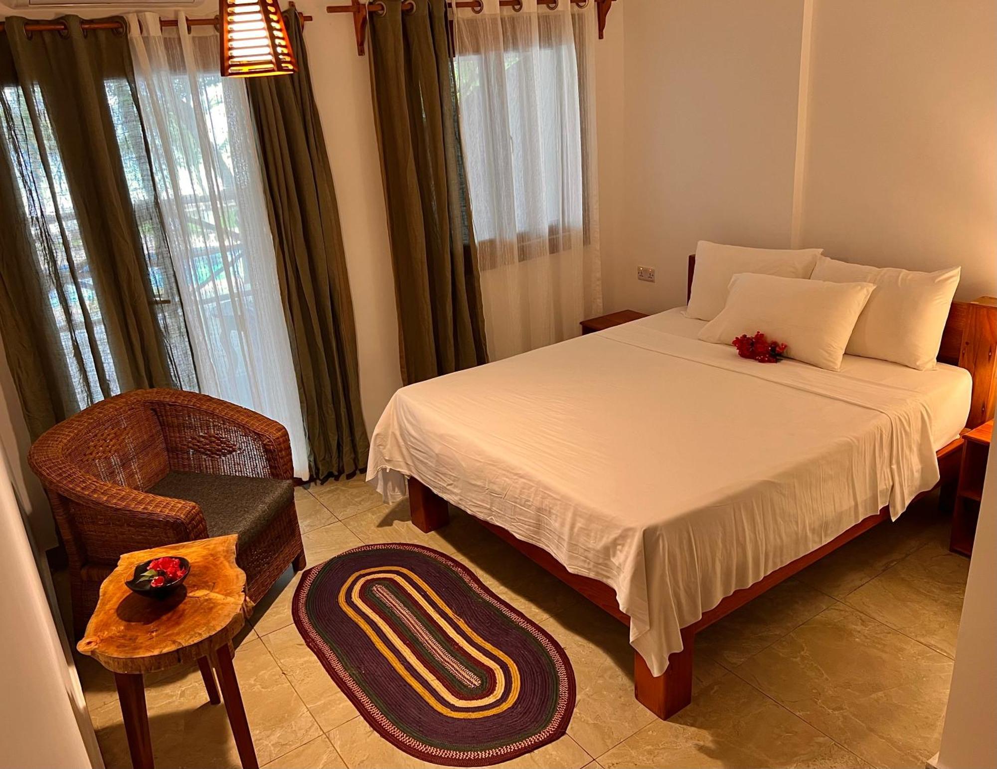 Stone Resort Kiwengwa  ภายนอก รูปภาพ